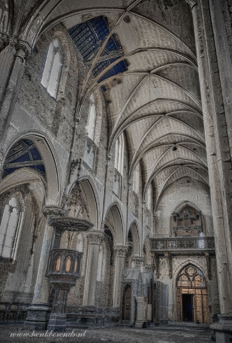 Kerk Belgie Urbex 2
