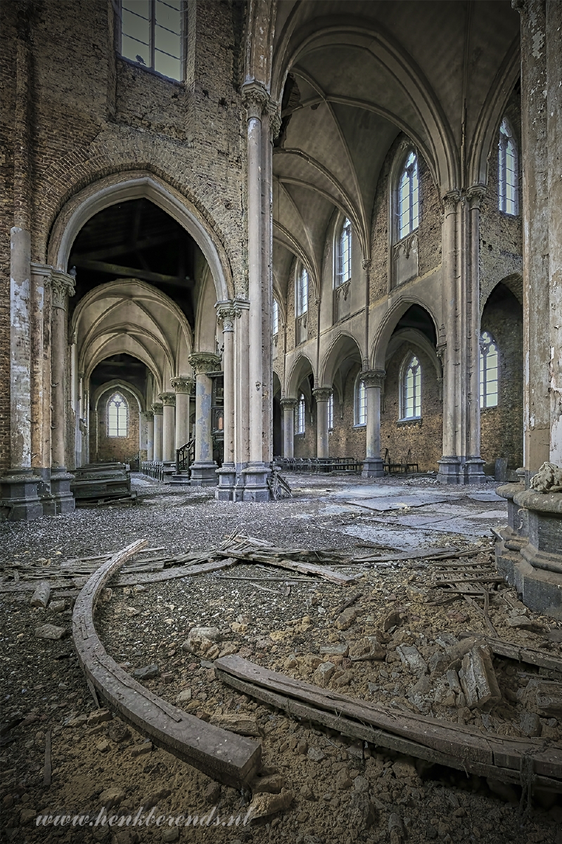 Kerk Belgie Urbex 4