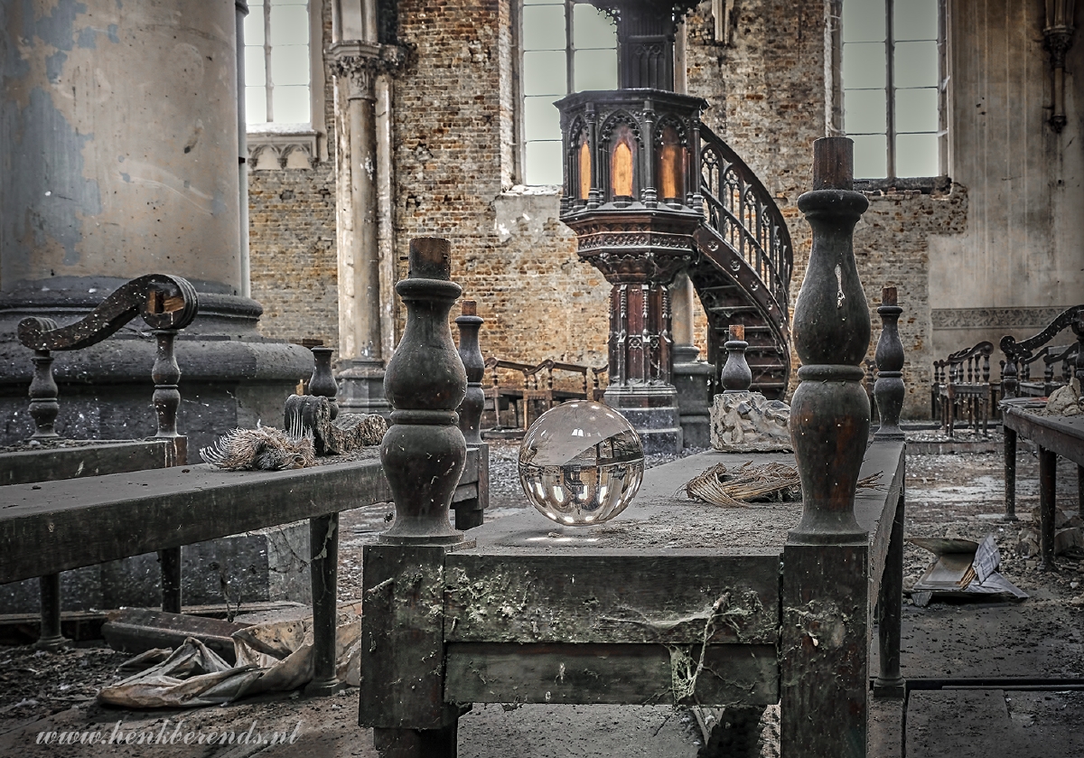 Kerk Belgie Urbex 6
