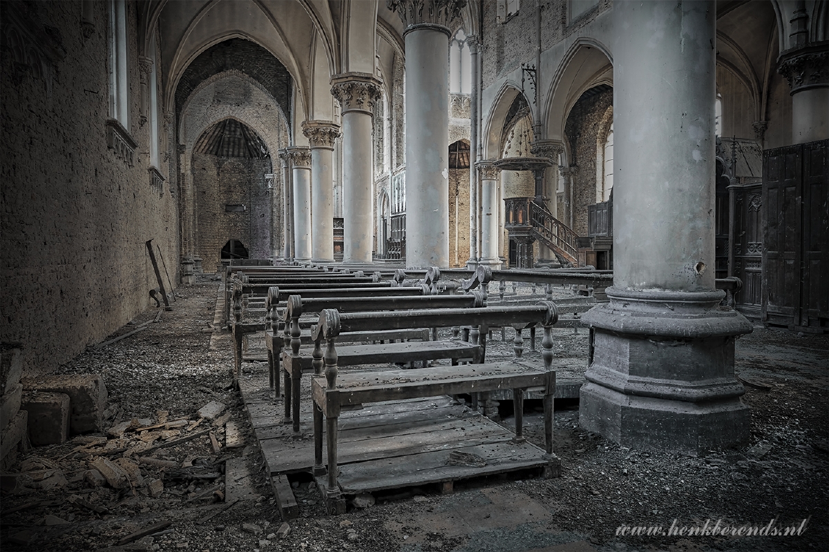 Kerk Belgie Urbex 7